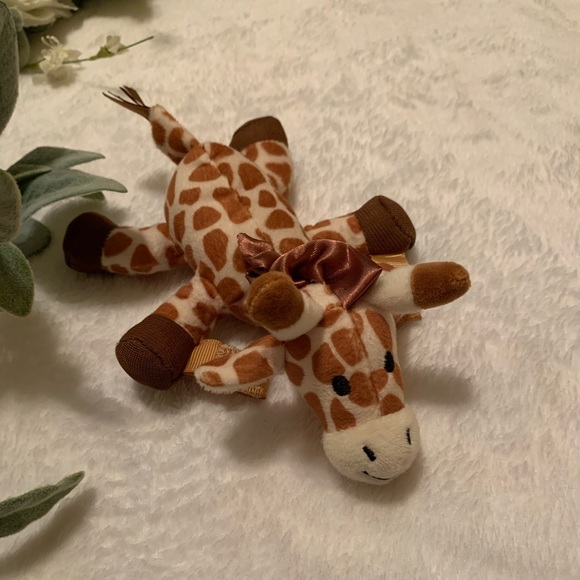 Dr. Browns giraffe pacifier holder - Picture 1 of 3